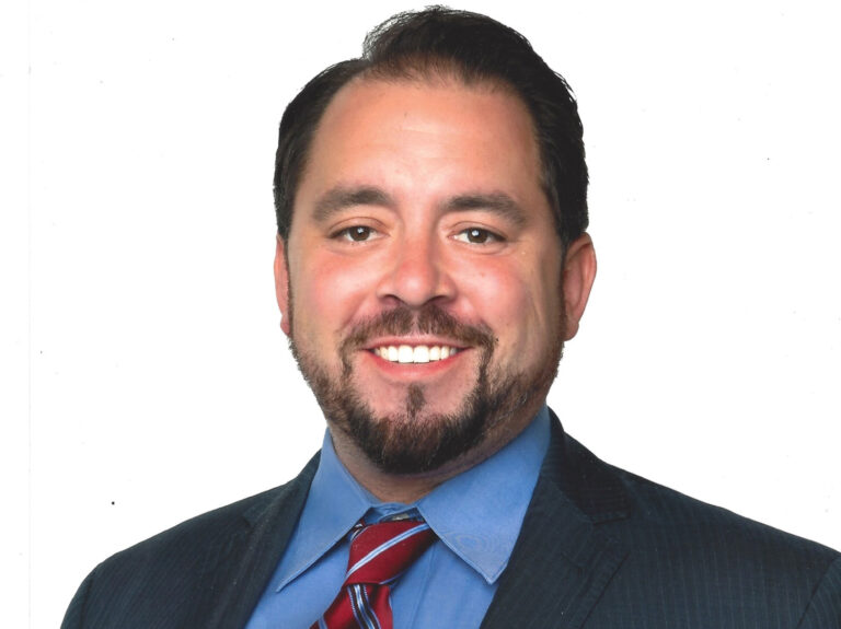 Alum Creates Endowed Scholarship to Honor MBA Grad
